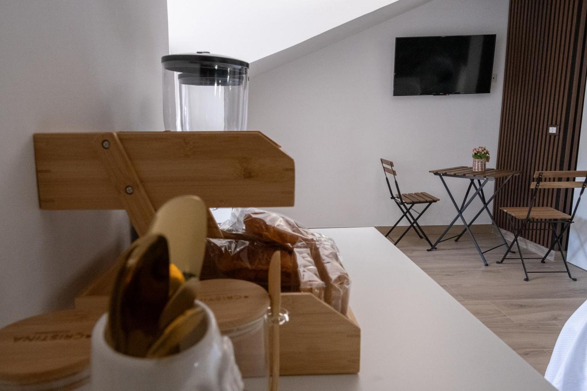 Coraline Deluxe Rooms Castellammare di Stabia Exterior foto